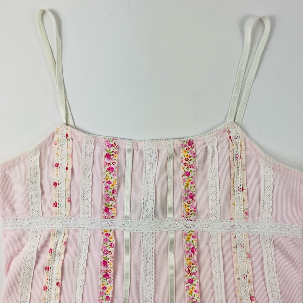 Vintage Moda International Victoria’s Secret Pink Floral Shabby Chic Cami - Picture 4 of 10